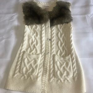 Sweater vest with faux fur tunic length